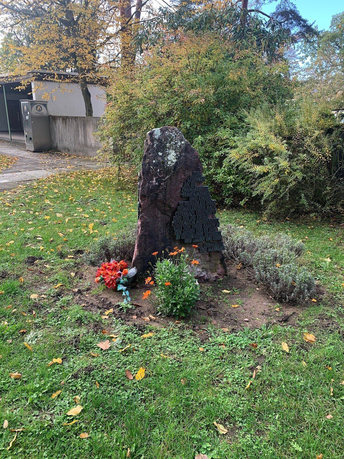 Zwangsarbeiterdenkmal auf dem Neuen Friedhof – Neuer Friedhof Offenbach